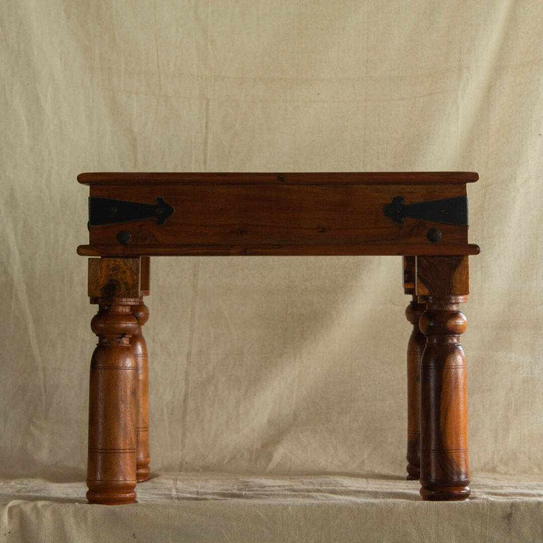 Kesar Acacia wood table