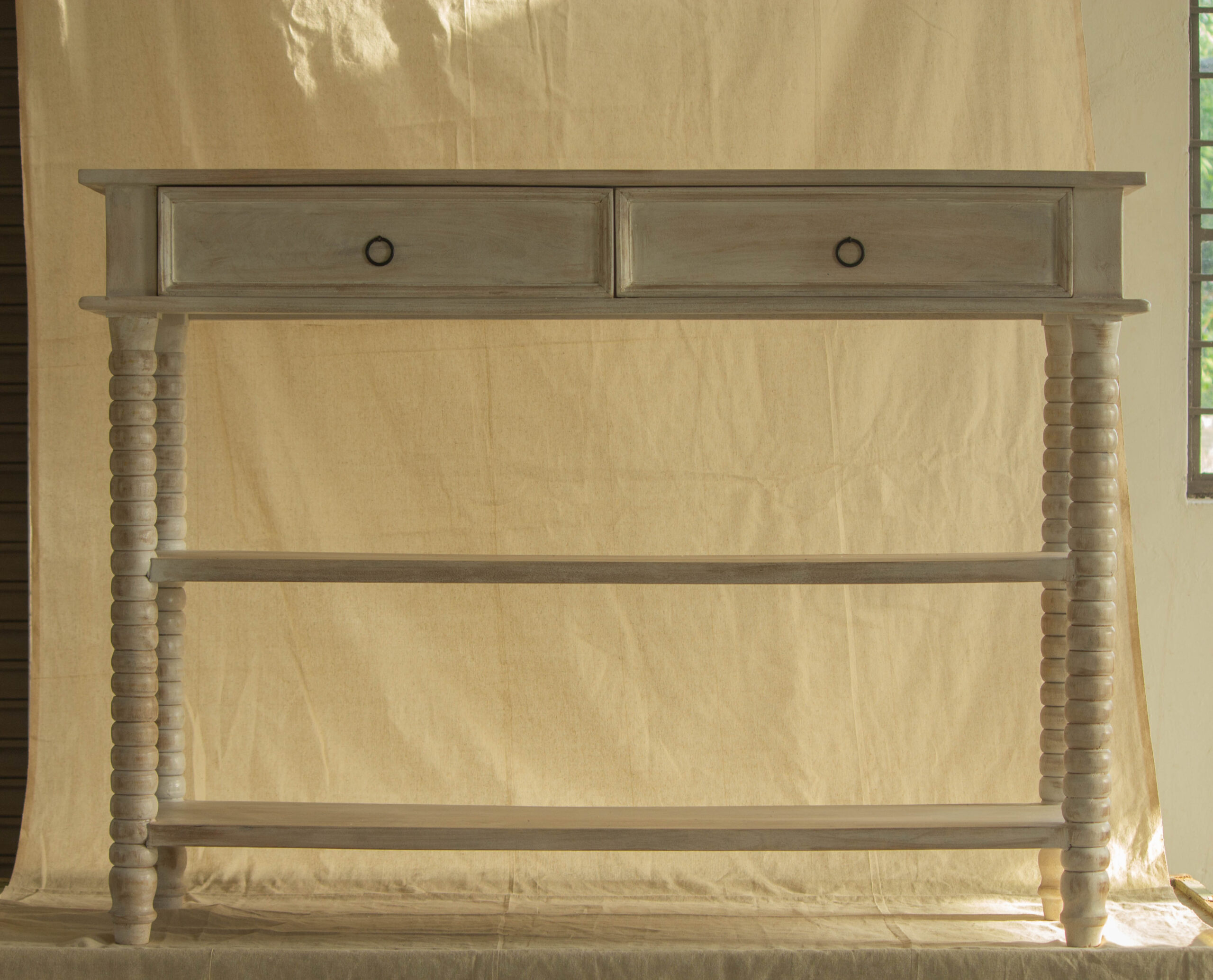 Kosik console for living room